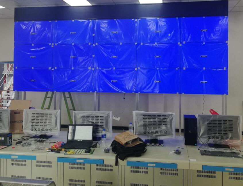 液晶显示单元